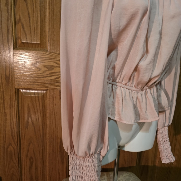 She + Sky Blush Pink Cropped Off Shoulder Long Sleeve Blouse - Picture 4 of 16